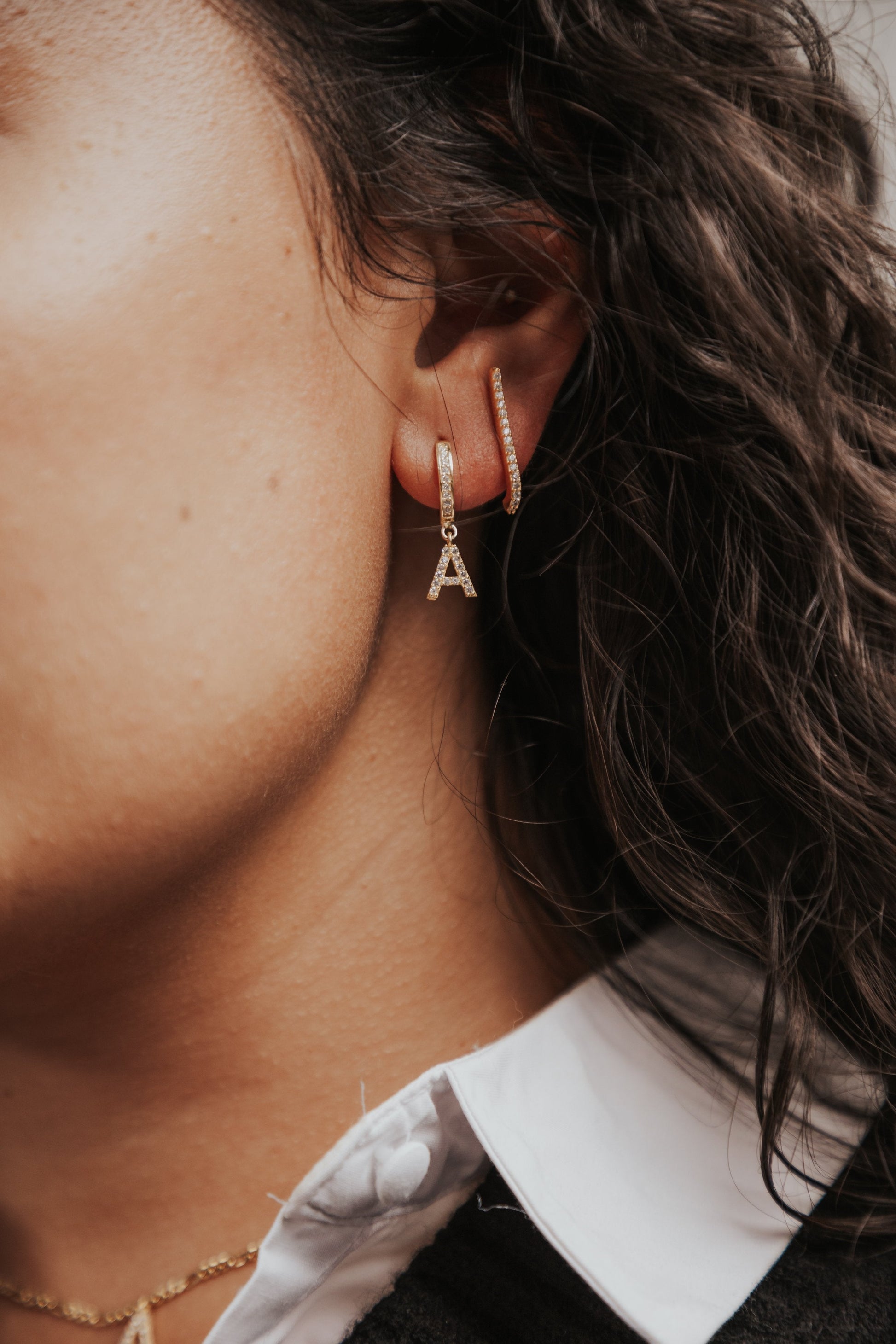 Ohrringe Zirkonia mit Buchstabe - ONYA